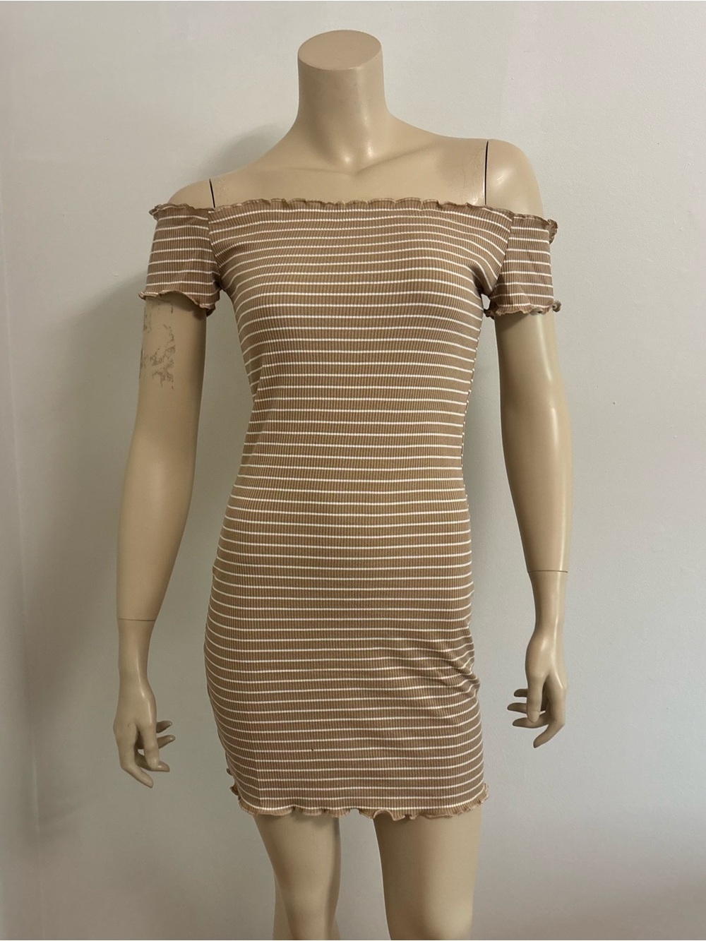 NWT Off-Shoulder Ribbed Stripe Mini Dress - Tan Size UK 6 /US 2